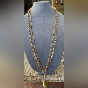 VTG Sarah Coventry Gold-Tone Necklace with Olive Green Teardrop Pendant